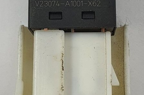 PRZEKAŹNIK B215 MAZDA 2 DY V23074-A1001-X62