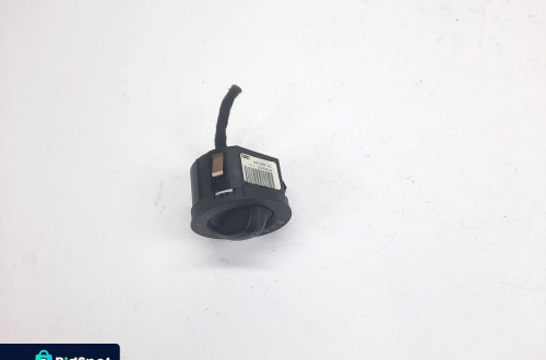 WŁĄCZNIK PRZEŁĄCZNIK ŚWIATEŁ AUDI Q7 4L A6 C6 4F1941531D