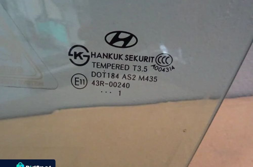 SZYBA DRZWI LEWY PRZÓD HYUNDAI VELOSTER I 11-18 NR1018