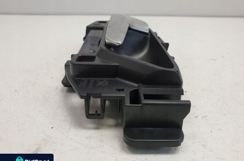 Opel Corsa F 1.2 12V KLAMKA WEWNĘTRZNA lewy tył