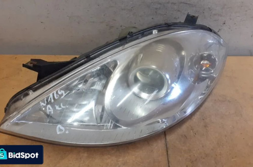 LAMPA PRZEDNIA PRZÓD LEWA MERCEDES-BENZ A-KLASA W169