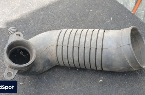 Vw Pasast B5 Audi A4 B5 1.9 Tdi Rura Waz Przewód Powietrza Dolot 8d0129615k