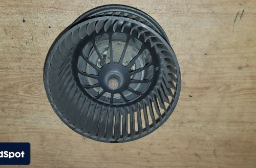 FORD FOCUS MK II WENTYLATOR NAWIEWU DMUCHAWA 3M5H-18456-EC