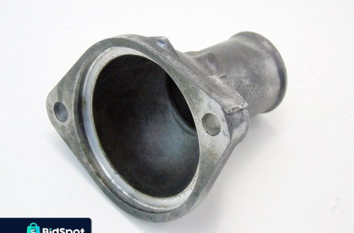 Obudowa Termostatu 1.3 16V Vvti Yaris Ractis Justy