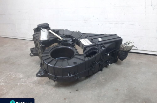 NAGRZEWNICA TYŁ AUDI Q7 4L 4L0820004D