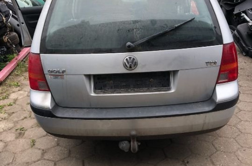 LISTWA BŁOTNIKA LEWY TYŁ 8L3853699A AUDI A3 8L 3D
