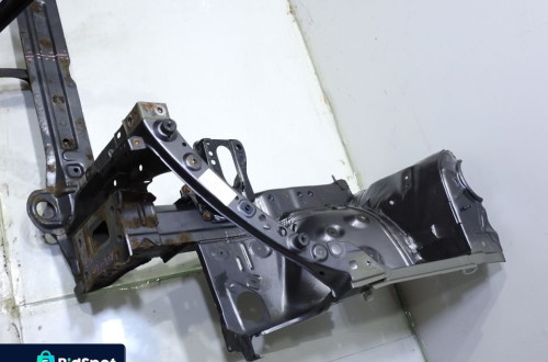 PODŁUŻNICA LEWY PRZÓD TOYOTA AVENSIS II