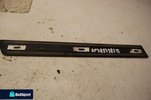 LISTWA BŁOTNIKA LEWY TYŁ 8P3853983B AUDI A3 8P 3D LZ9Y/ LY3J 8P3853983C