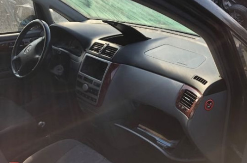 TOYOTA AVENSIS VERSO 2,2 D4D PRZEKŁADNIA KIEROW