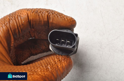 BMW E90 E91 2.0 D CZUJNIK CIŚNIENIA PALIWA