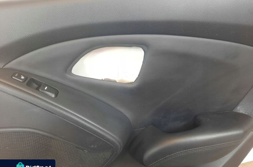 HYUNDAI IX35 BOCZEK DRZWI PRAWY TYŁ TYLNI