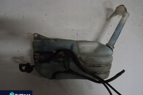 ZBIORNICZEK SPRYSKIWACZY NISSAN QASHQAI