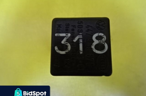 PRZEKAŹNIK 318 VW AUDI 447959875 NR18