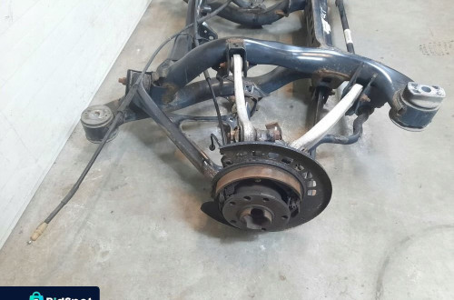 AUDI Q7 4L ZAWIESZENIE TYŁ TYLNE WÓZEK BELKA KOŁYSKA 7L0500041