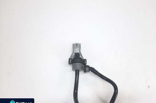 ZAWÓR PODCIŚNIENIA BMW 7 F01 750i 5 F10 N63B44 4.4 7619298