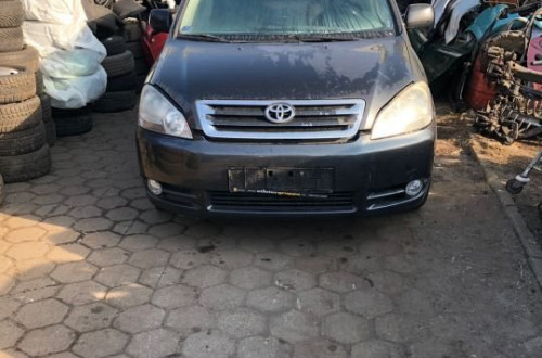TOYOTA AVENSIS VERSO 2,2 D4D MECHANIZM WYCIERACZEK