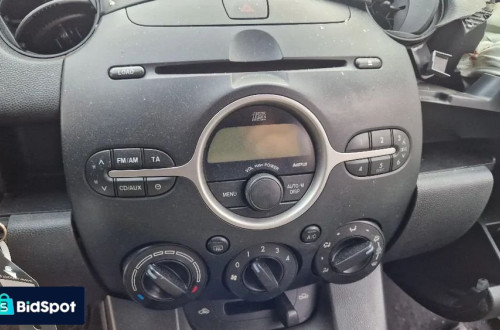MAZDA 2 DE RADIO