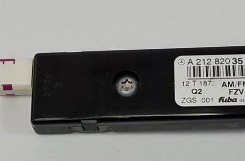 WZMACNIACZ ANTENY MERCEDES W212 A2128203589
