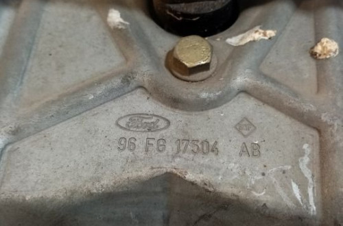 MECHANIZM WYCIERACZEK PRZÓD FORD FIESTA MK 5