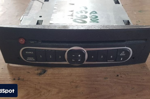 RENAULT LAGUNA II LIFT RADIO CD