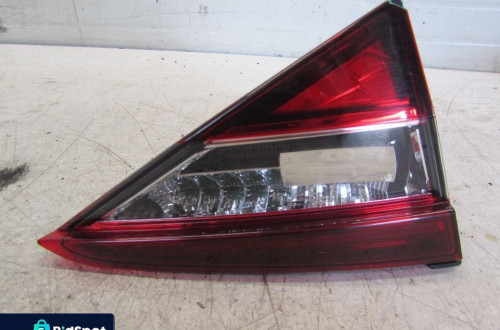 skoda superb 15-> lampa prawy tył w klapę