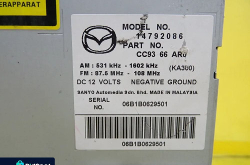 RADIO FABRYCZNE MAZDA II 2 14792086 NR141