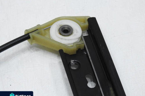 MECHANIZM PODNOŚNIK SZYBY LEWY TYŁ A6 C6