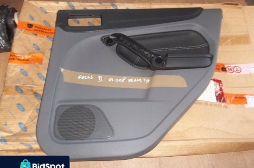 Ford Focus MK2 tapicerka boczek drzwi TYŁ PRAWY