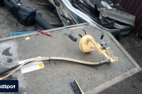 bmw e91 e90 plywak wskaznik paliwa 7190944