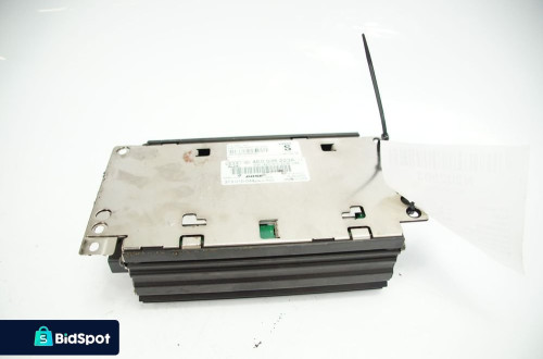 WZMACNIACZ AUDI A8 D3 4E0035223A