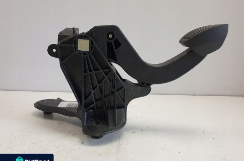 Opel Corsa F PEDAŁ SPRZĘGŁA