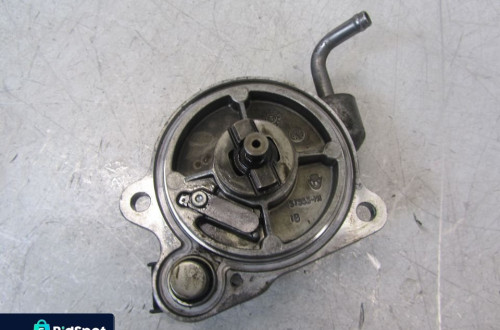 toyota yaris 1.4 d 4d  vacum pompa