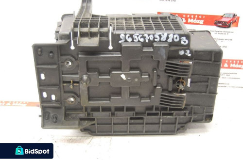 PODSTAWA AKUMULATORA KOMPLET CITROEN C2 1.4 9656705880B