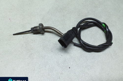 CZUJNIK TEMPERATURY SPALIN 04L906088DC VW T6 2.0 TDI