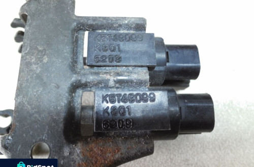 ELEKTROZAWÓR SELENOIDOWY MAZDA K5T49090  KOMPLET 2 SZTUKI CENA ZA KOMPLET