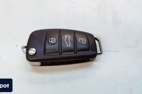 KLUCZYK PILOT SCYZORYK AUDI A3 8V 8V0837220D 434MHZ 39/23