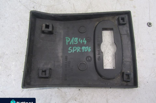 mercedes sprinter 906  listwa boczna słupka lewa