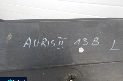 TOYOTA AURIS II  OSŁONA PODWOZIA LEWA