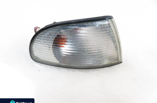 KIERUNKOWSKAZ PRAWY AUDI A4 B5