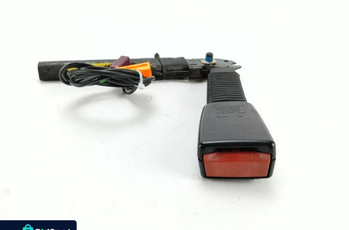 NAPINACZ ZAPINKA PASA PRAWY PRZÓD FORD FOCUS MK2 4M51-A61208-CC EU