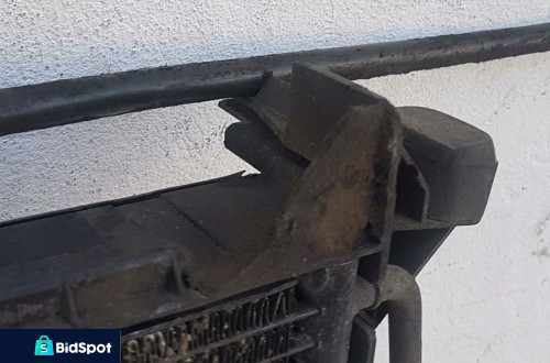 CHŁODNICA KLIMATYZACJI OLEJU BMW 5 E39 LIFT 2.5D