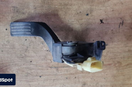 FORD FOCUS MK I PONENCJOMETR PEDAŁ GAZU 2M-51-9F836-AE