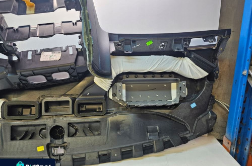 DESKA KOKPIT KONSOLA AUDI A6 C6 4F1857041R EUROPA