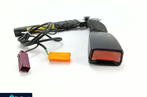 NAPINACZ ZAPINKA PASA LEWY PRZÓD FORD FOCUS MK2 4M51-A61209-AH