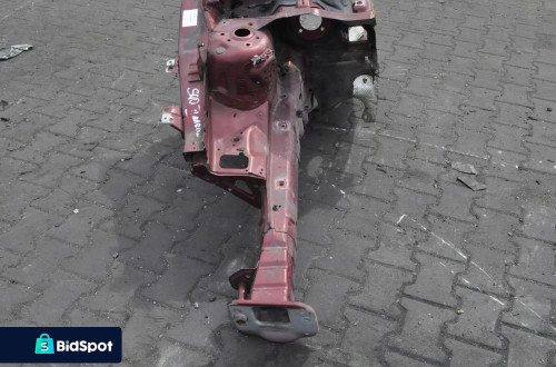 VOLVO V40 ĆWIARTKA PODŁUŻNICA PRAWA PRZÓD PRZEDNIA