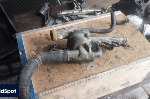 civic vii 1.7cdti obudowa termostatu termostat