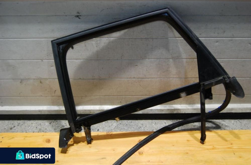 RAMKA SZYBY LEWY TYŁ 3R9839607G SEAT EXEO KOMBI 08-13