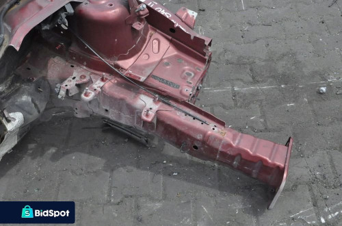 VOLVO V40 ĆWIARTKA PODŁUŻNICA LEWA PRZÓD PRZEDNIA
