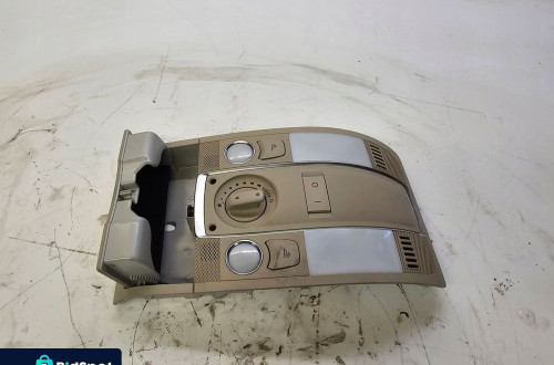 LAMPKA OŚWIETLENIE KABINY AUDI A6 C6 4F0947135BT
