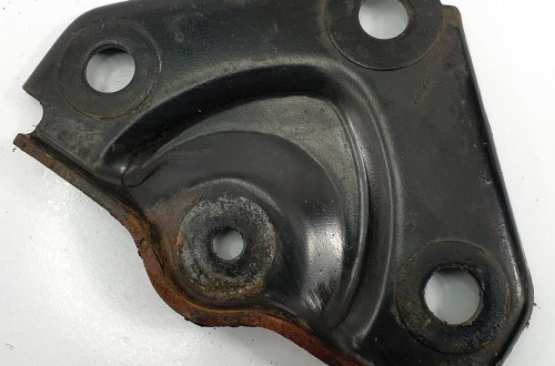 UCHWYT PODUSZKI SILNIKA FORD FIESTA MK6 1.3